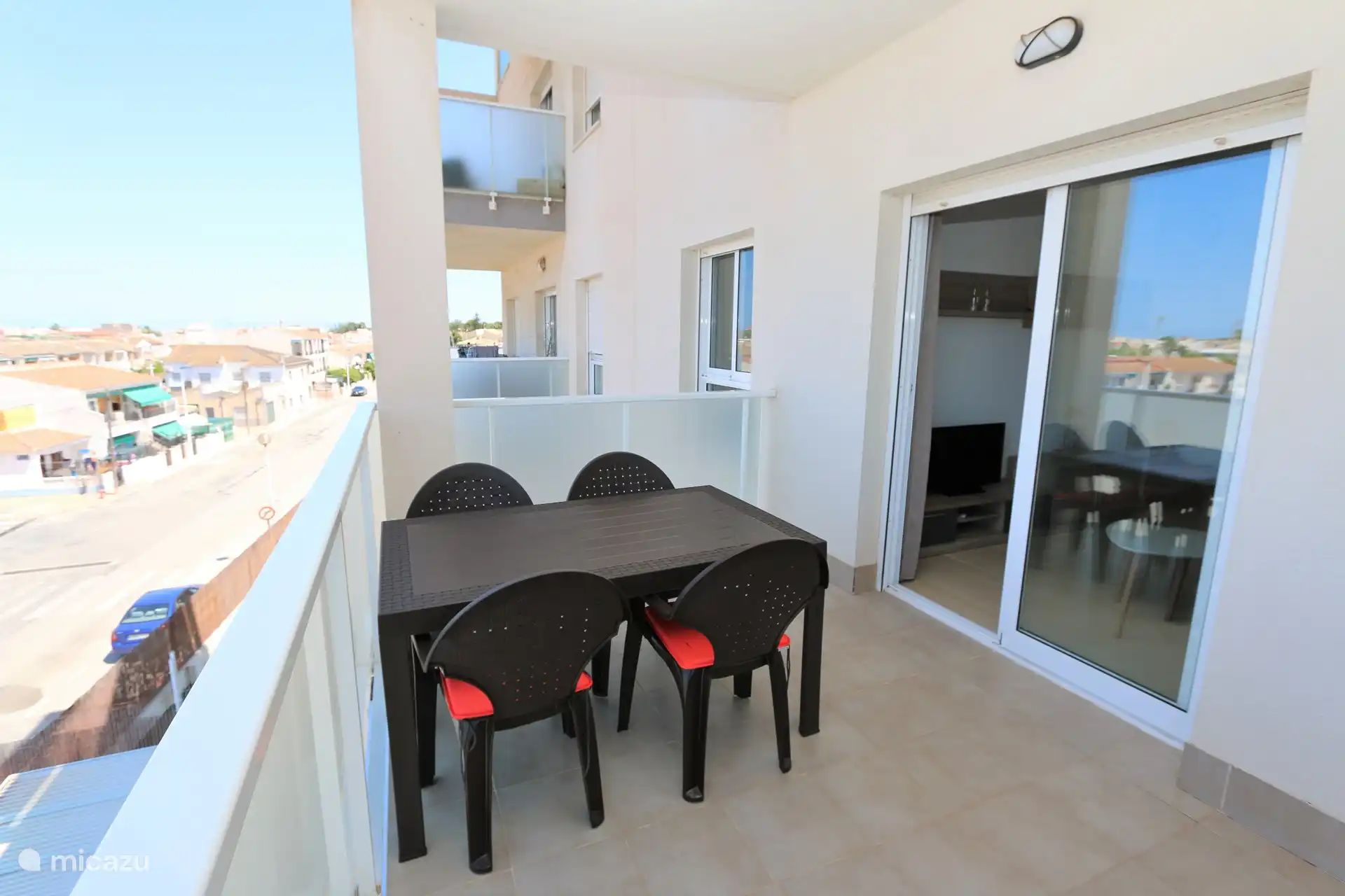 Apartamento con amplio balcón en San Pedro del Pinatar