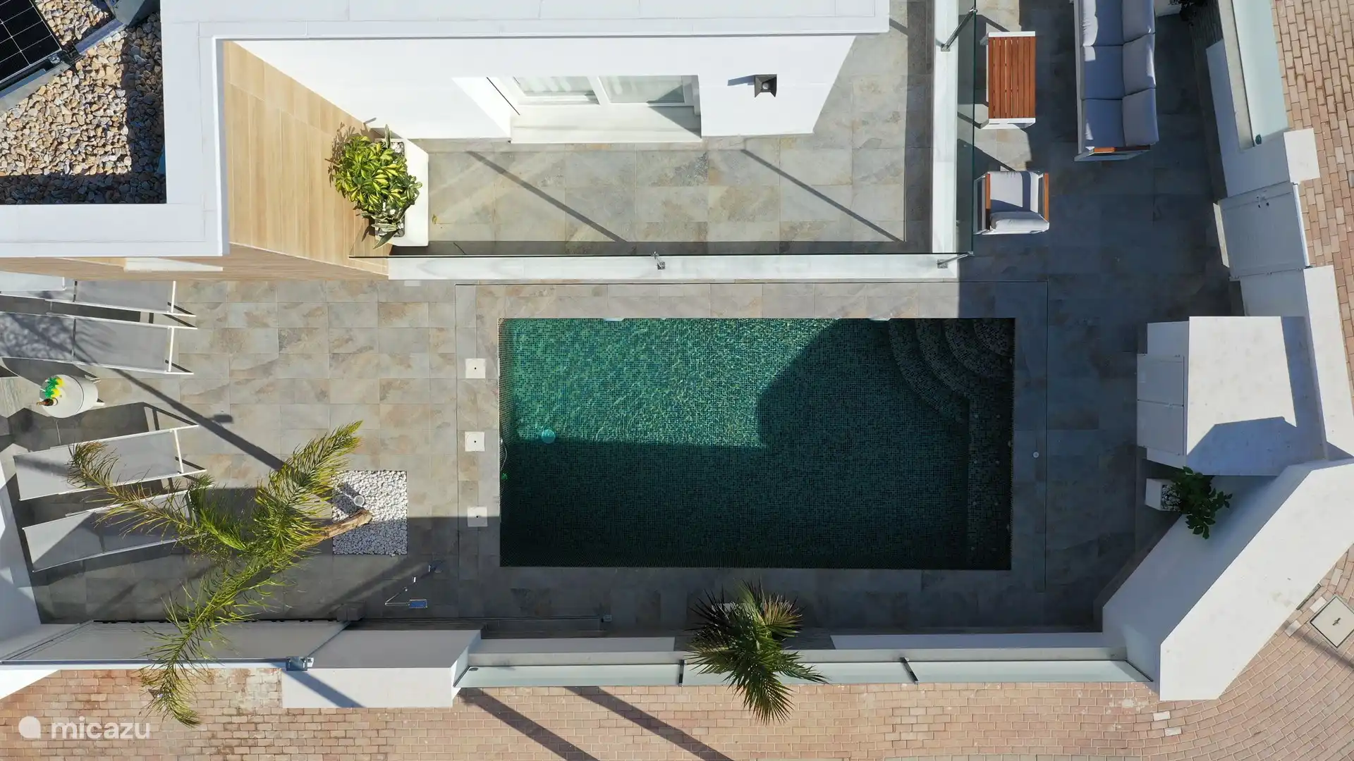 Piscina desde arriba