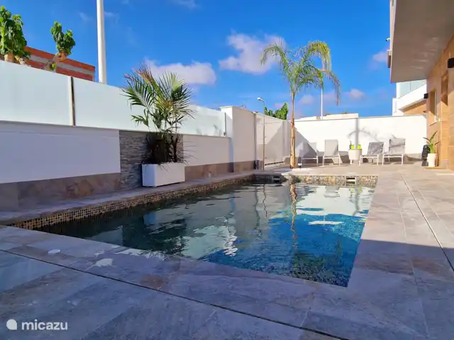 Villa de vacaciones en el centro de San Pedro en España, Murcia, San Pedro del Pinatar - villa Amplia piscina