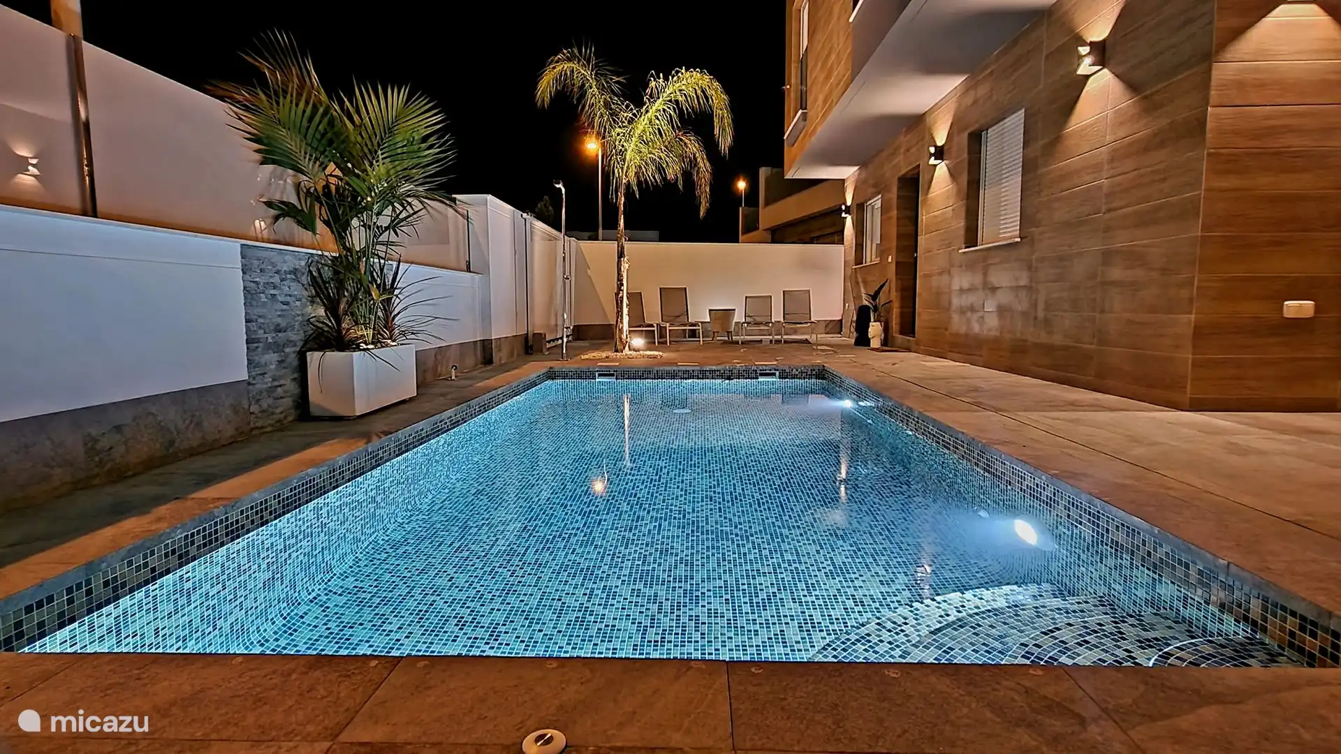 Espaciosa villa c&#233;ntrica en San Pedro con piscina