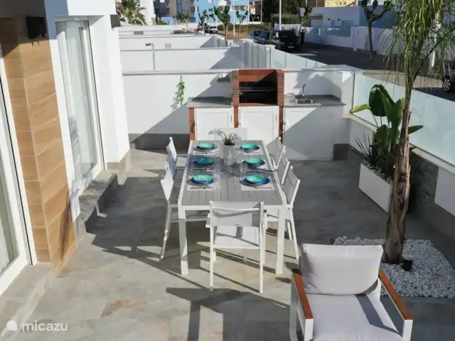 Villa de vacaciones en el centro de San Pedro en España, Murcia, San Pedro del Pinatar - villa Precioso espacio al aire libre