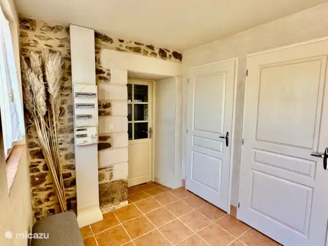 La Bergerie y su piscina privada en Francia, Alta Viena, Château-Chervix - casa de campo / castillo Entrada