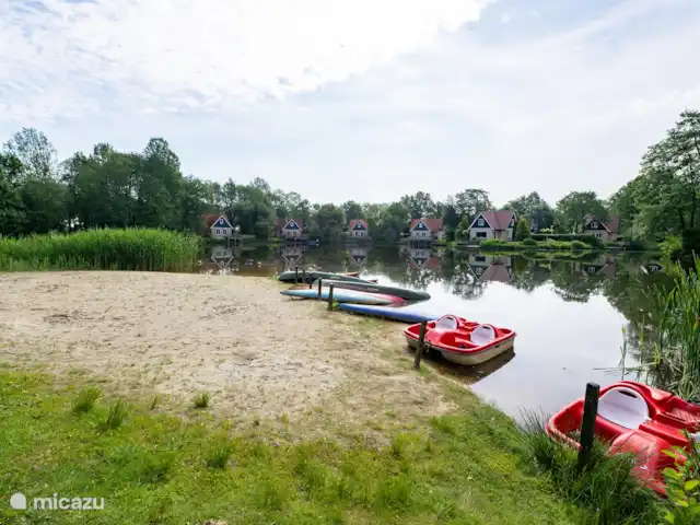 Casa de campo para pescar y montar en bicicleta 5* en Países Bajos, Drente, Westerbork - casa vacacional Vista de la casa de vacaciones