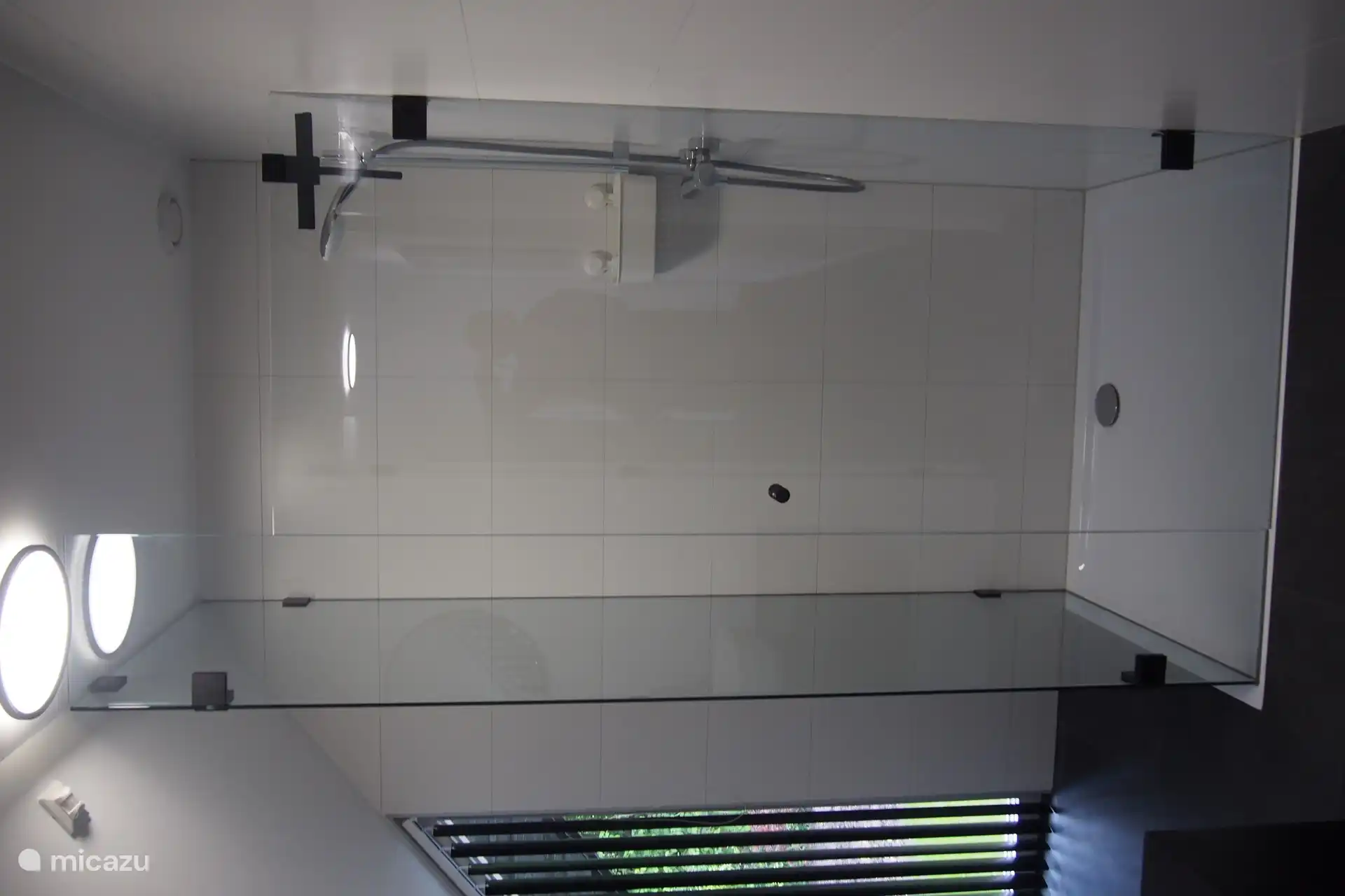 Badezimmer im Obergeschoss 1