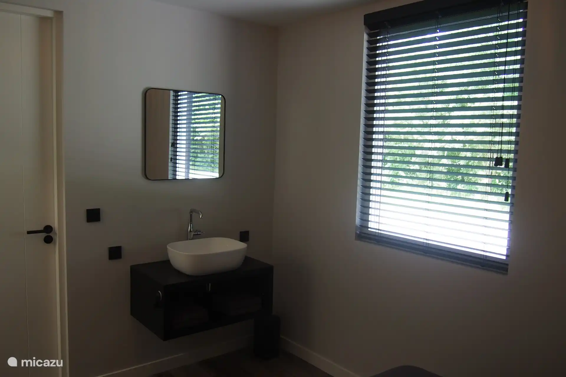 Waschbecken Schlafzimmer Erdgeschoss