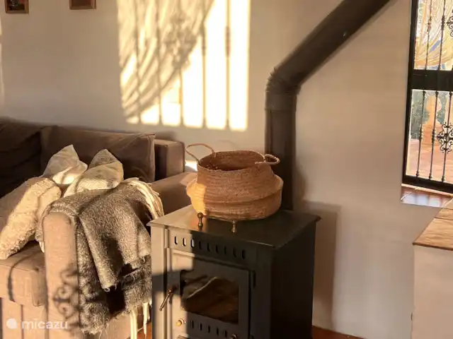 Finca Maran Casita | Espagne, Andalousie, Colmenar - finca Palourde palette pour les nuits fraîches en hiver