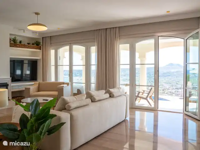 Fietsen, Spanje, Costa Blanca, Jávea, villa Villa Hiedra Woonkamer met schitterend uitzicht