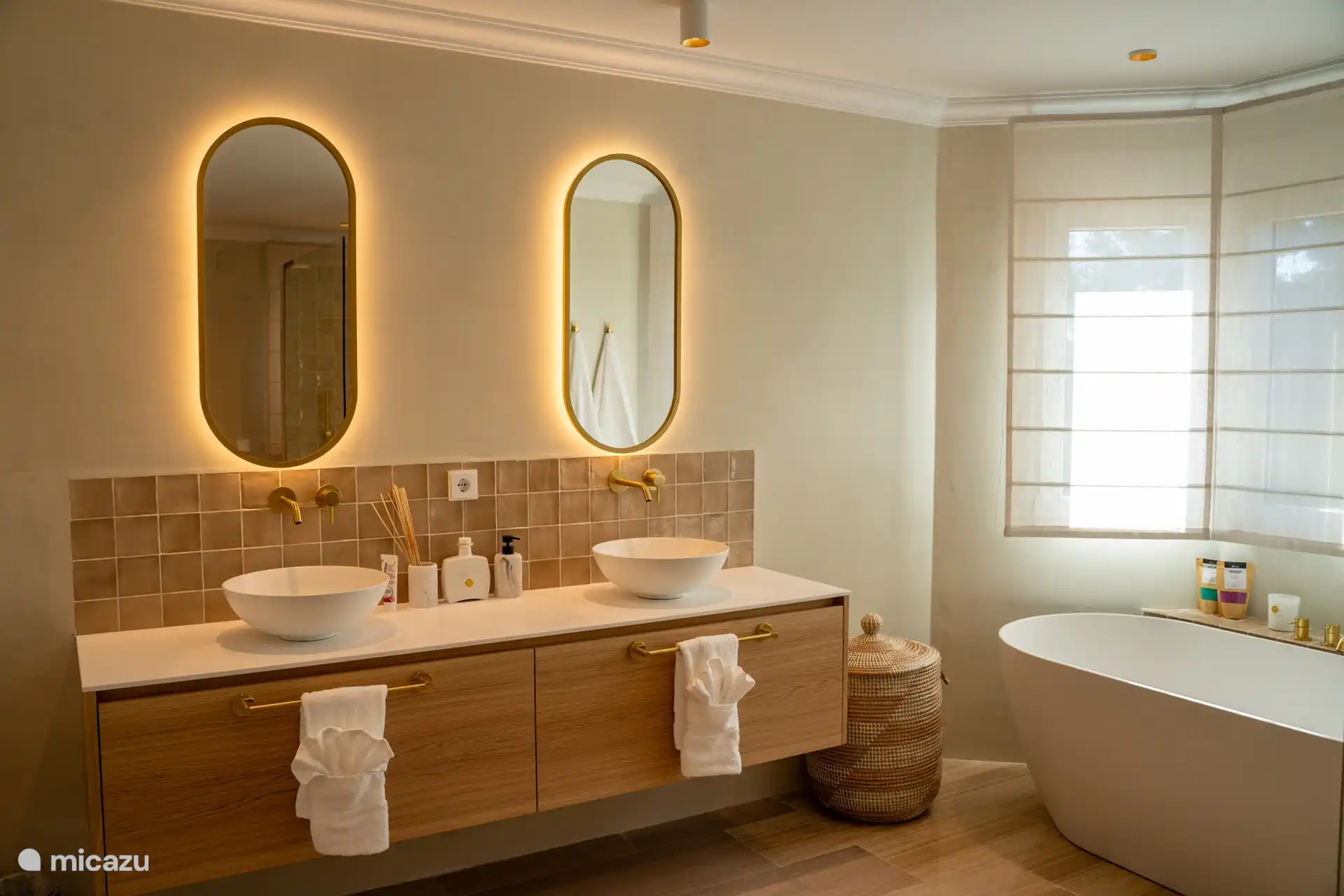 freistehendes Bad, Hauptschlafzimmer