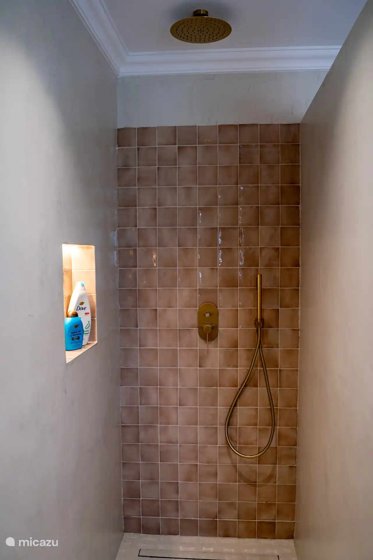 Begehbare Dusche im 1. OG