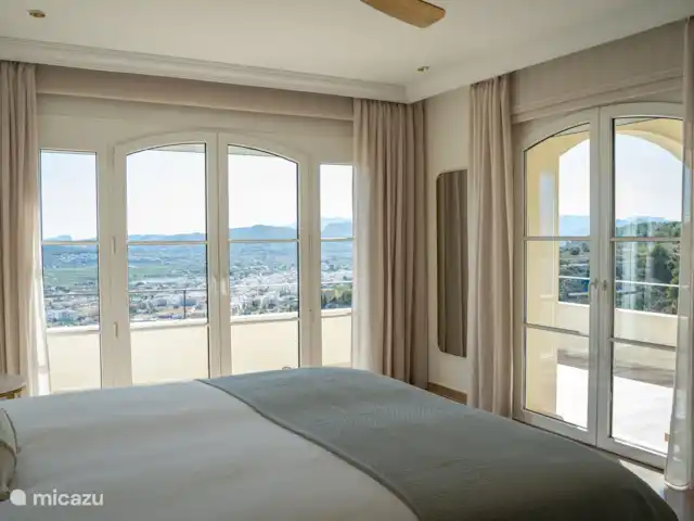 Fietsen, Spanje, Costa Blanca, Jávea, villa Villa Hiedra master bedroom