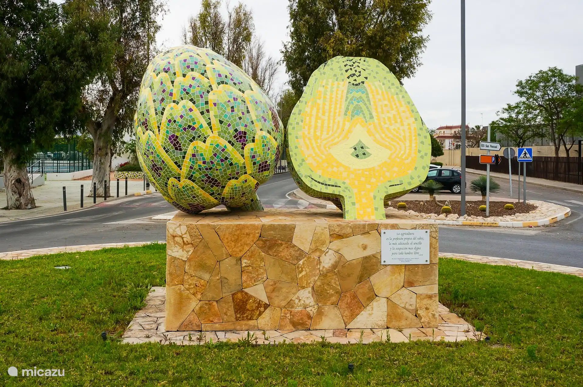 L’artichaut est le symbole de la province d’Alicante. Goûtez toutes les variétés d’artichaut lors des festivals qui sont régulièrement organisés.