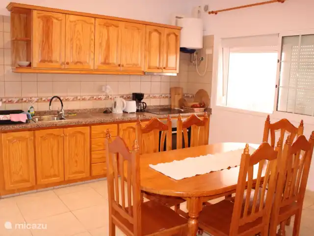 Casa San Telmo Abajo en España, Tenerife, Abades - apartamento Cocina con mesa de comedor