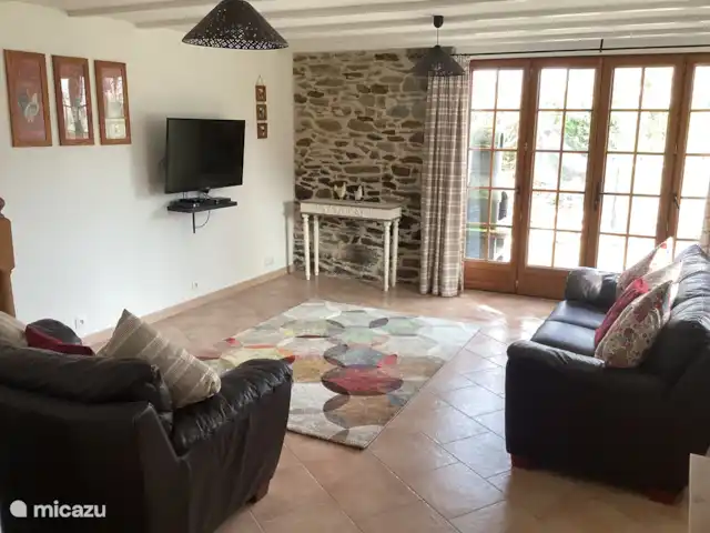 Maison Fleurie, piscina privada climatizada  en Francia, Costas de Armos, Plounévez-Quintín - casa rural / cabaña Salón