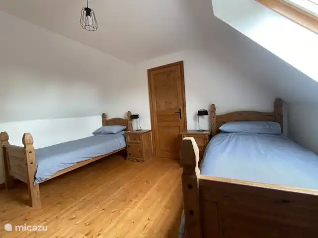 Maison Fleurie, piscina privada climatizada  en Francia, Costas de Armos, Plounévez-Quintín - casa rural / cabaña Habitación doble