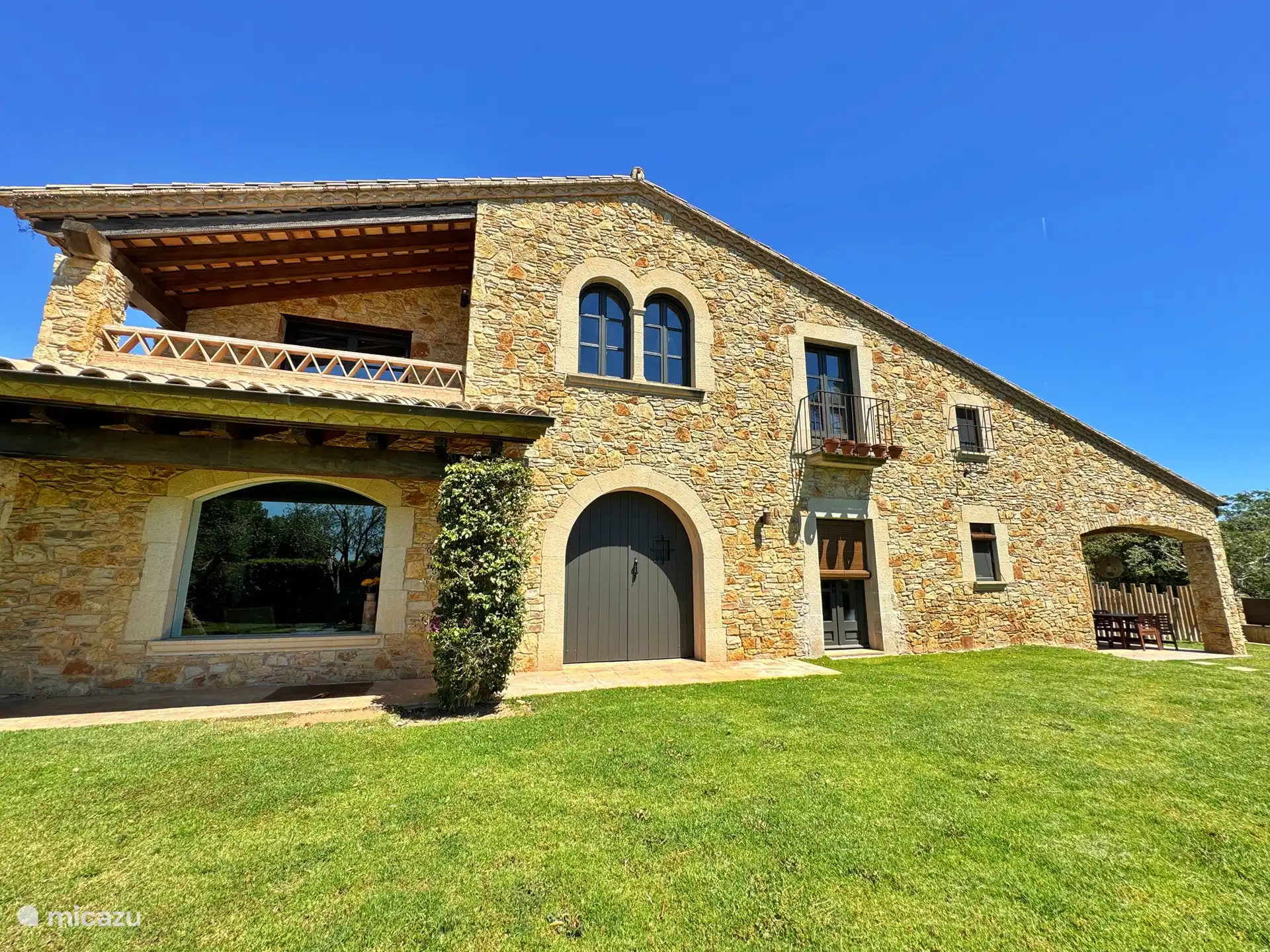 Vorderansicht von Mas Torrent Gran