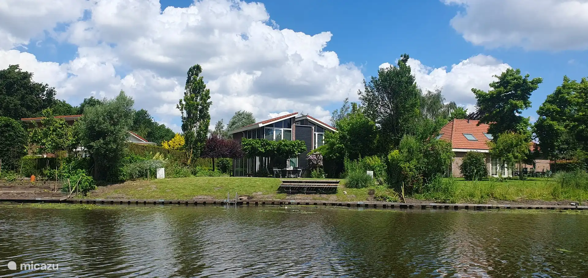 Garten am Wasserweg und Badewasser