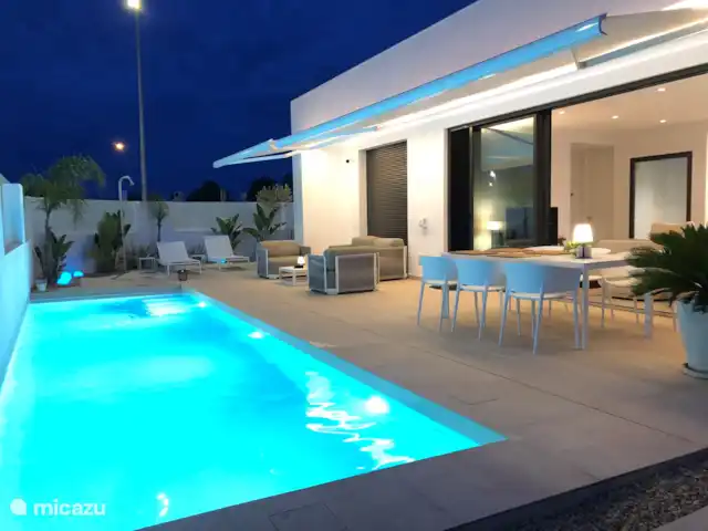 Villa de Lujo Casa Lobo en España, Murcia, Santiago de la Ribera - villa Noche en la terraza