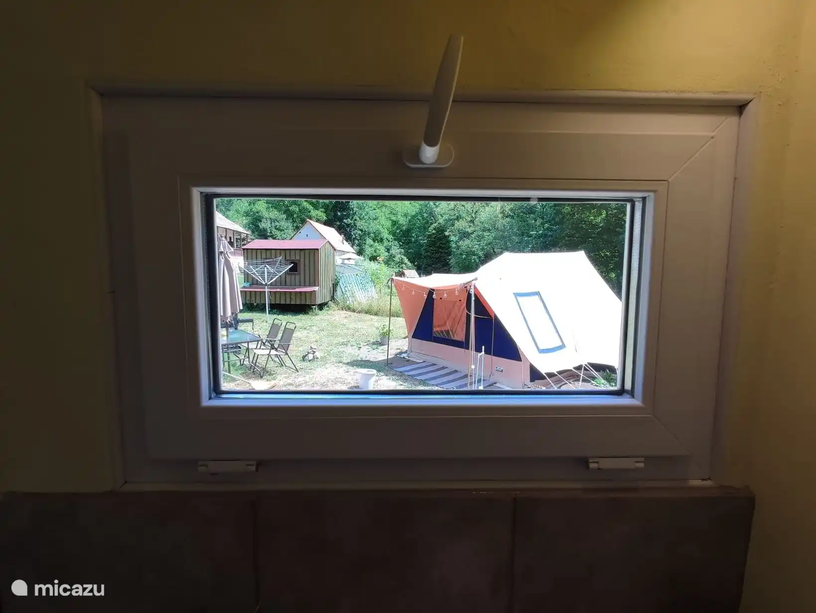 Voll ausgestattetes Familienzelt Kukucka