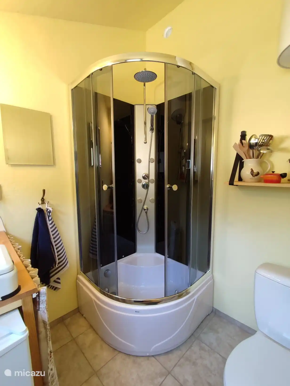 Voll ausgestattetes Familienzelt Kukucka