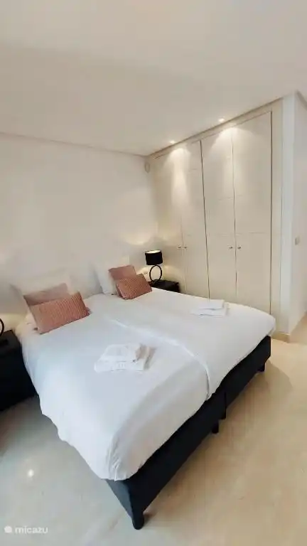 2 lits séparés dans la deuxième chambre 