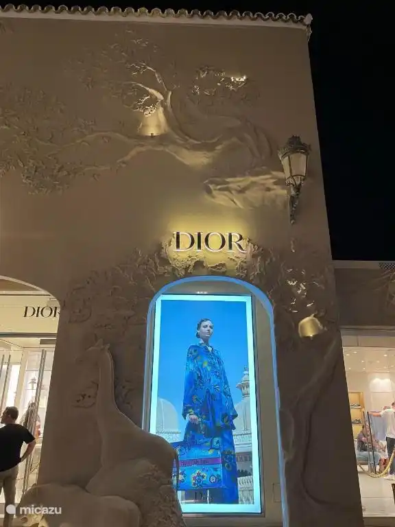 l’une des nombreuses boutiques de créateurs de Puerto Banus