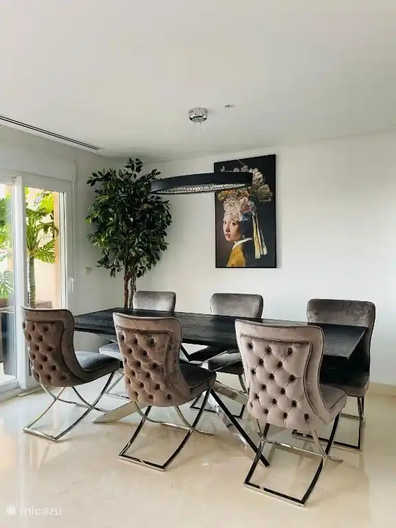 Table à manger/table de travail 6 places 