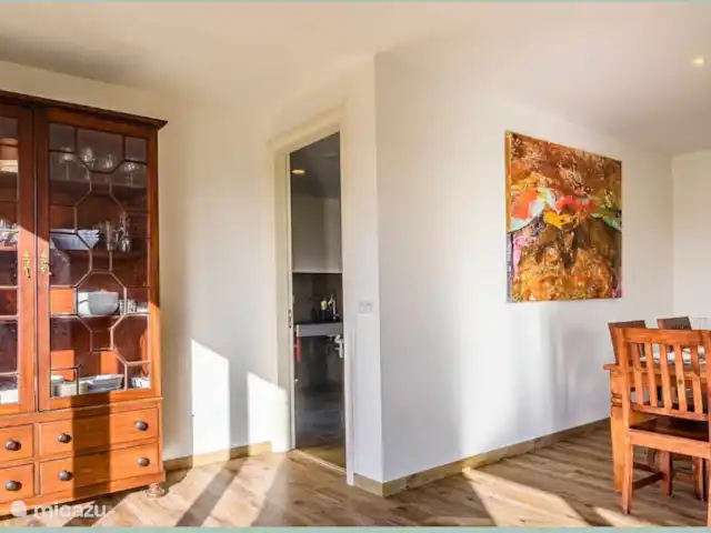 SeaSintra- Su Retiro Exclusivo con en Portugal, Costa de Lisboa, Colares - villa Diseño espacioso con un área de comedor dedicada, perfecto para alojar cómodamente a 8 invitados.