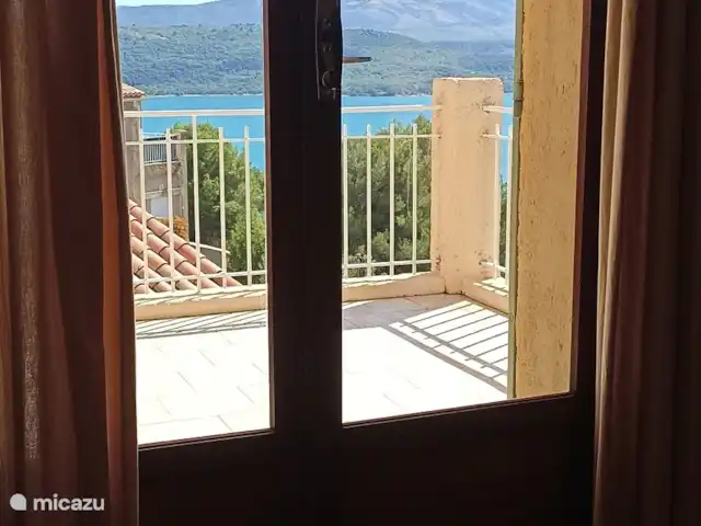 Location de Vacances France, Alpes-de-Haute-Provence, Sainte-Croix-Du-Verdon, appartement - Cosy Duplex Sainte Croix Du Verdon Vue depuis le salon