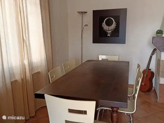 Location de Vacances France, Alpes-de-Haute-Provence, Sainte-Croix-Du-Verdon, appartement - Cosy Duplex Sainte Croix Du Verdon Table à manger