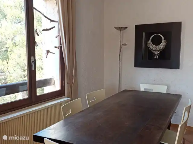 Location de Vacances France, Alpes-de-Haute-Provence, Sainte-Croix-Du-Verdon, appartement - Cosy Duplex Sainte Croix Du Verdon Table à manger