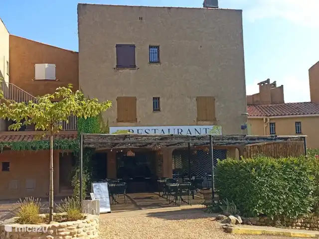 Location de Vacances France, Alpes-de-Haute-Provence, Sainte-Croix-Du-Verdon, appartement - Cosy Duplex Sainte Croix Du Verdon Pizza à emporter et restaurant