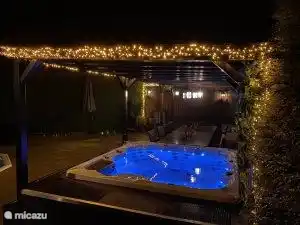 Wellnesshuisdrender private Pool