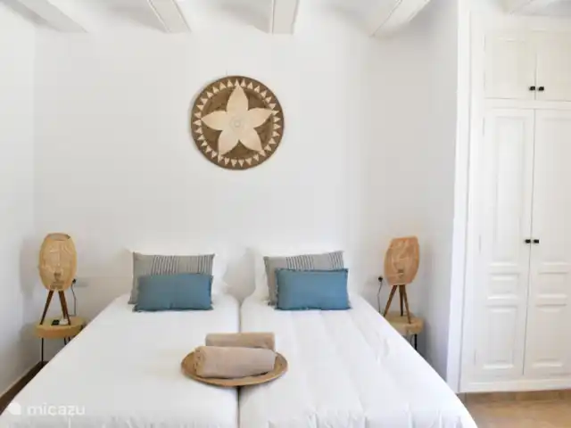 Casa la Lluca Jávea en España, Costa Blanca, Jávea - villa Dormitorio 2, con baño en suite. Con aire acondicionado