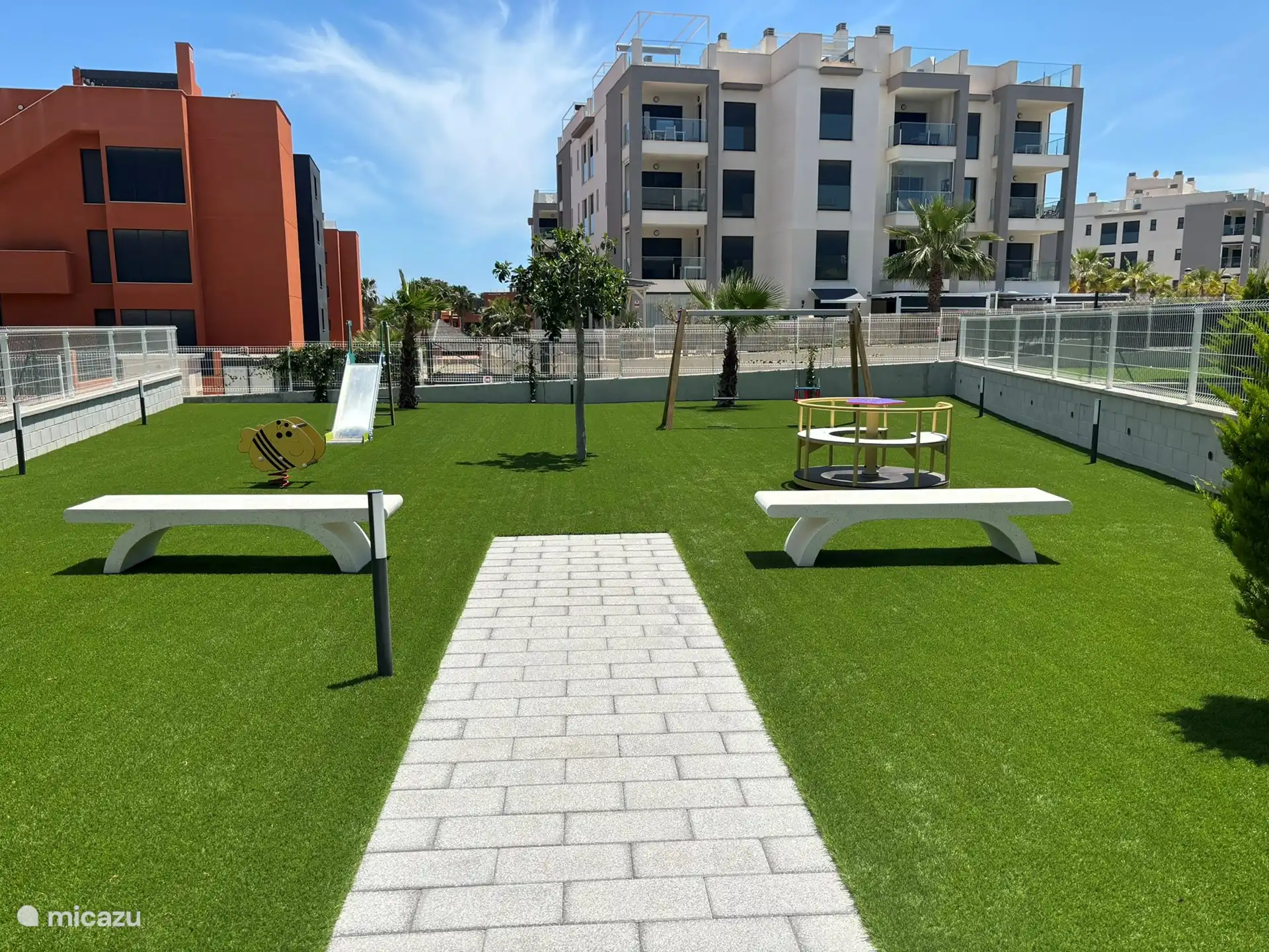 Une aire de jeux pour les enfants.