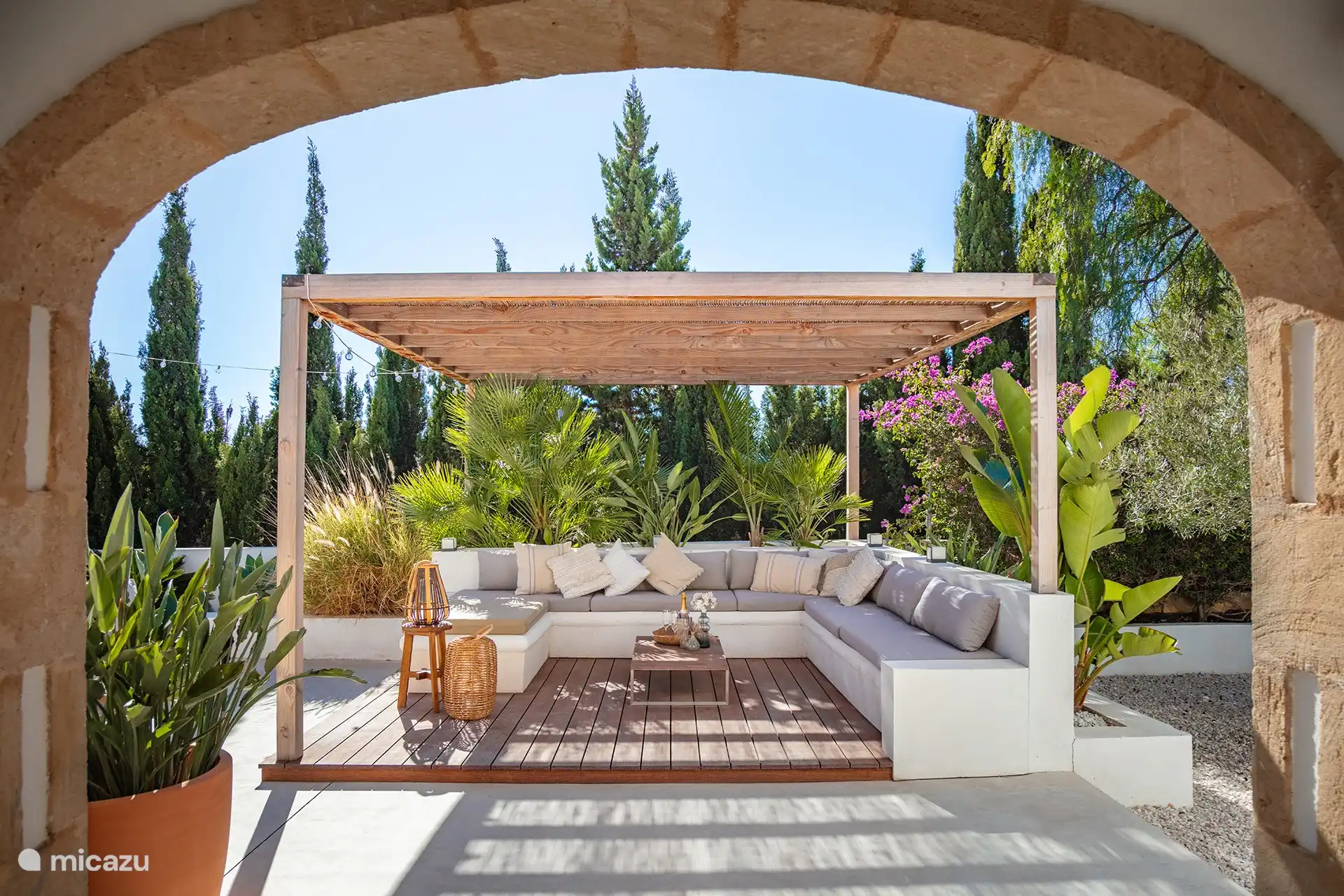 Se détendre sous la pergola