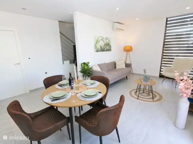 Villa avec piscine privée près de la plage | Espagne, Murcia, San Pedro del Pinatar - villa Salle à manger et salon