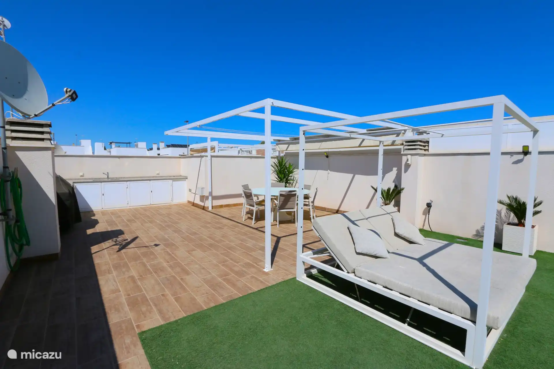 Großzügige Dachterrasse 