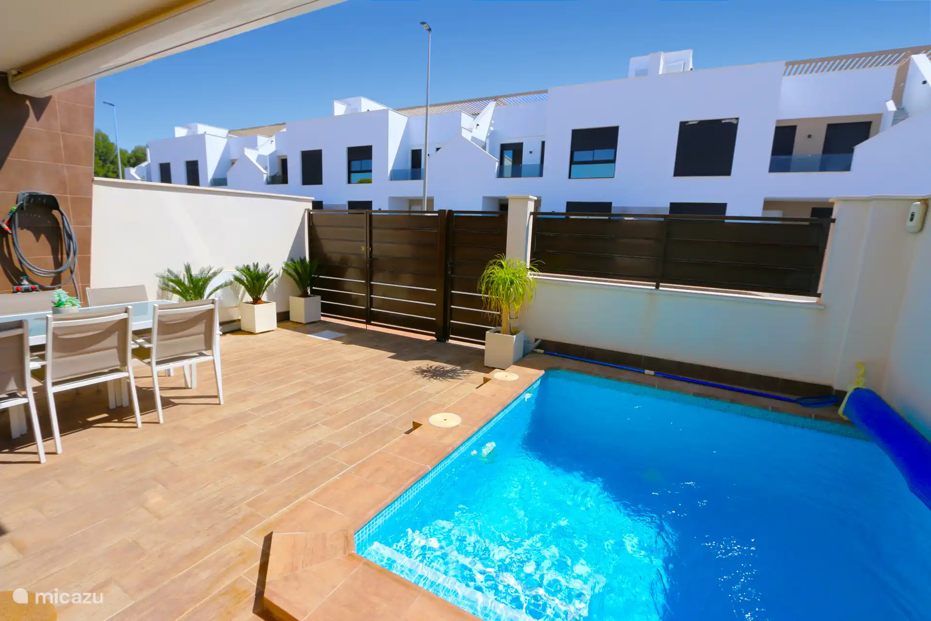 Garten mit privatem Pool