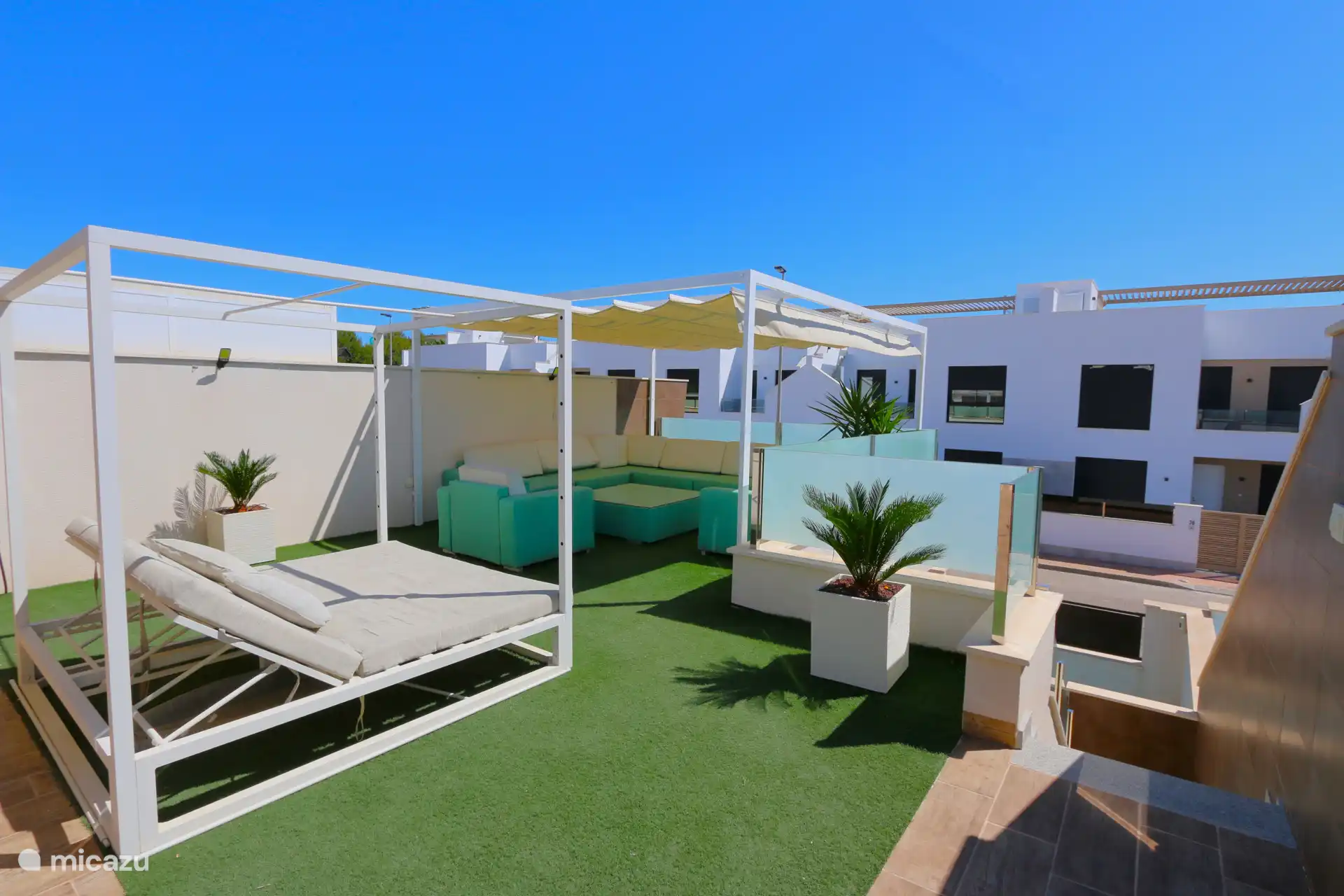 Großzügige Dachterrasse 