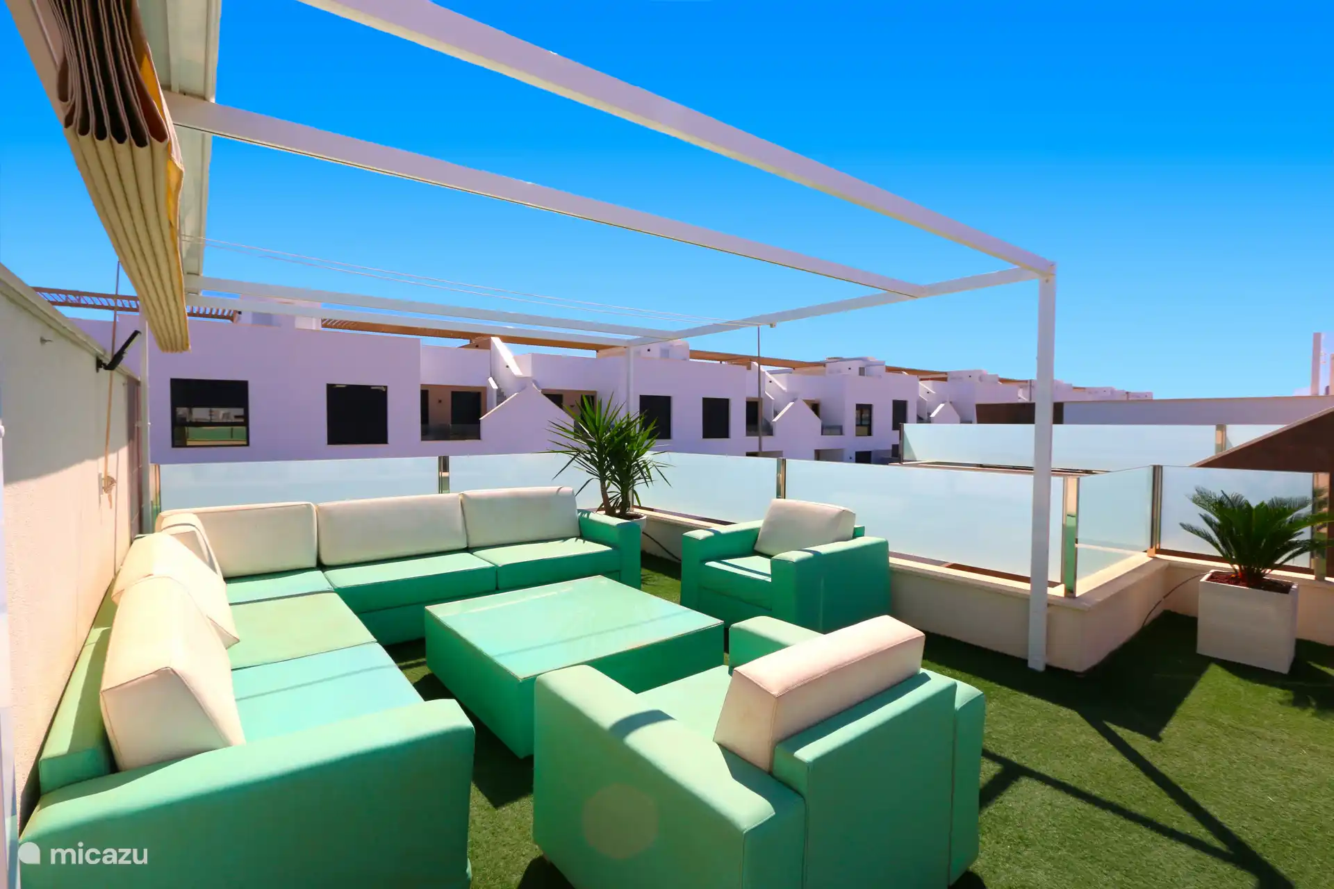 Großzügige Dachterrasse 