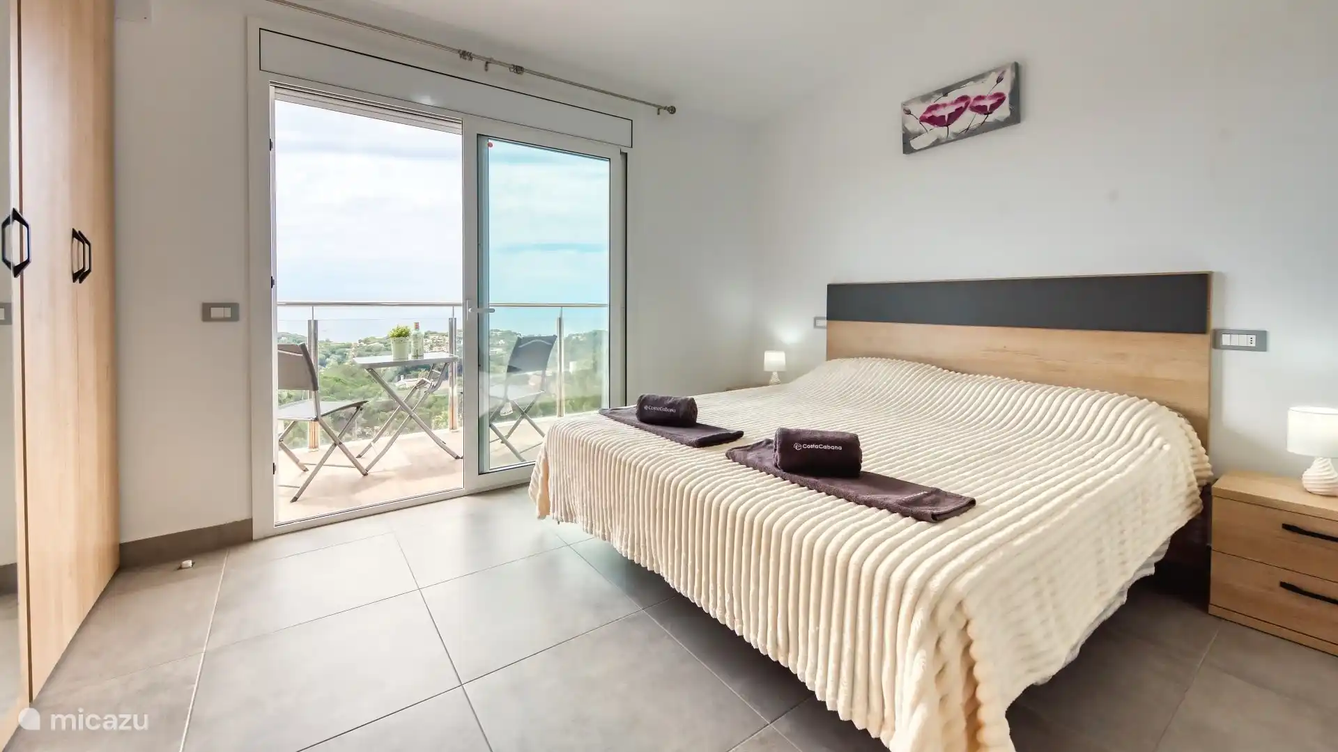 Treat yourself to a holiday in this luxury holiday home with spectacular views!