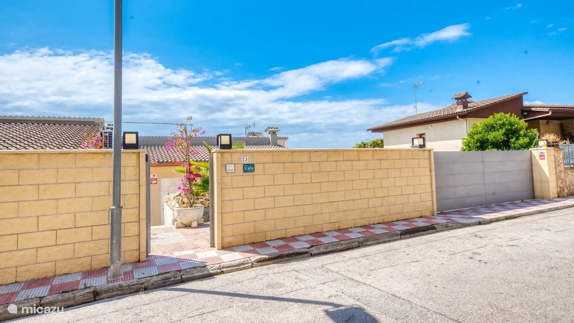 Treat yourself to a holiday in this luxury holiday home with spectacular views!