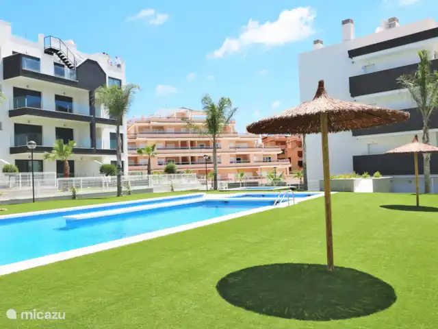 Zonnig appartement in Villamartin huren in Spanje, Costa Blanca, Villamartin - appartement Gezamenlijk zwembad