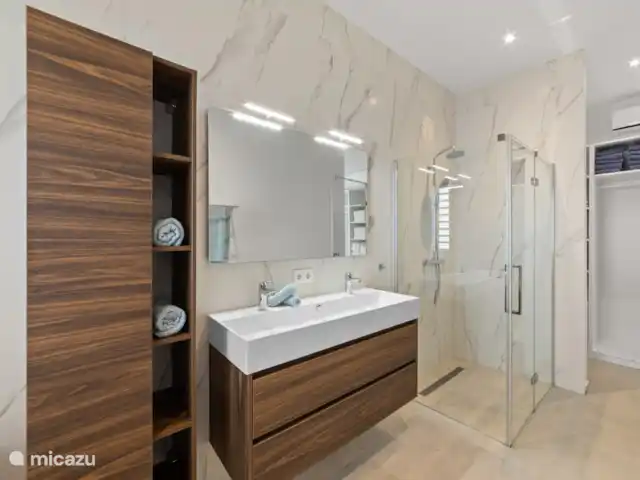 Nouveau! Penthouse de luxe @ Blue Bay | Curaçao, Curaçao-Centre, Blue Bay - penthouse Salle de bain principale