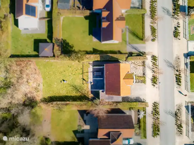 Casa de vacaciones Noordzee Boulevard 32 en Países Bajos, Zelanda, Kamperland - casa vacacional Precioso y espacioso jardín cerrado