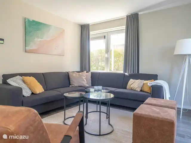 Casa de vacaciones Noordzee Boulevard 32 en Países Bajos, Zelanda, Kamperland - casa vacacional Sala de estar con mucha luz natural