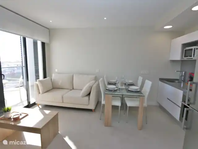 Location de Vacances Espagne, Murcia, San Pedro del Pinatar, appartement - Appartement avec vue mer au sud   Salon avec table à manger
