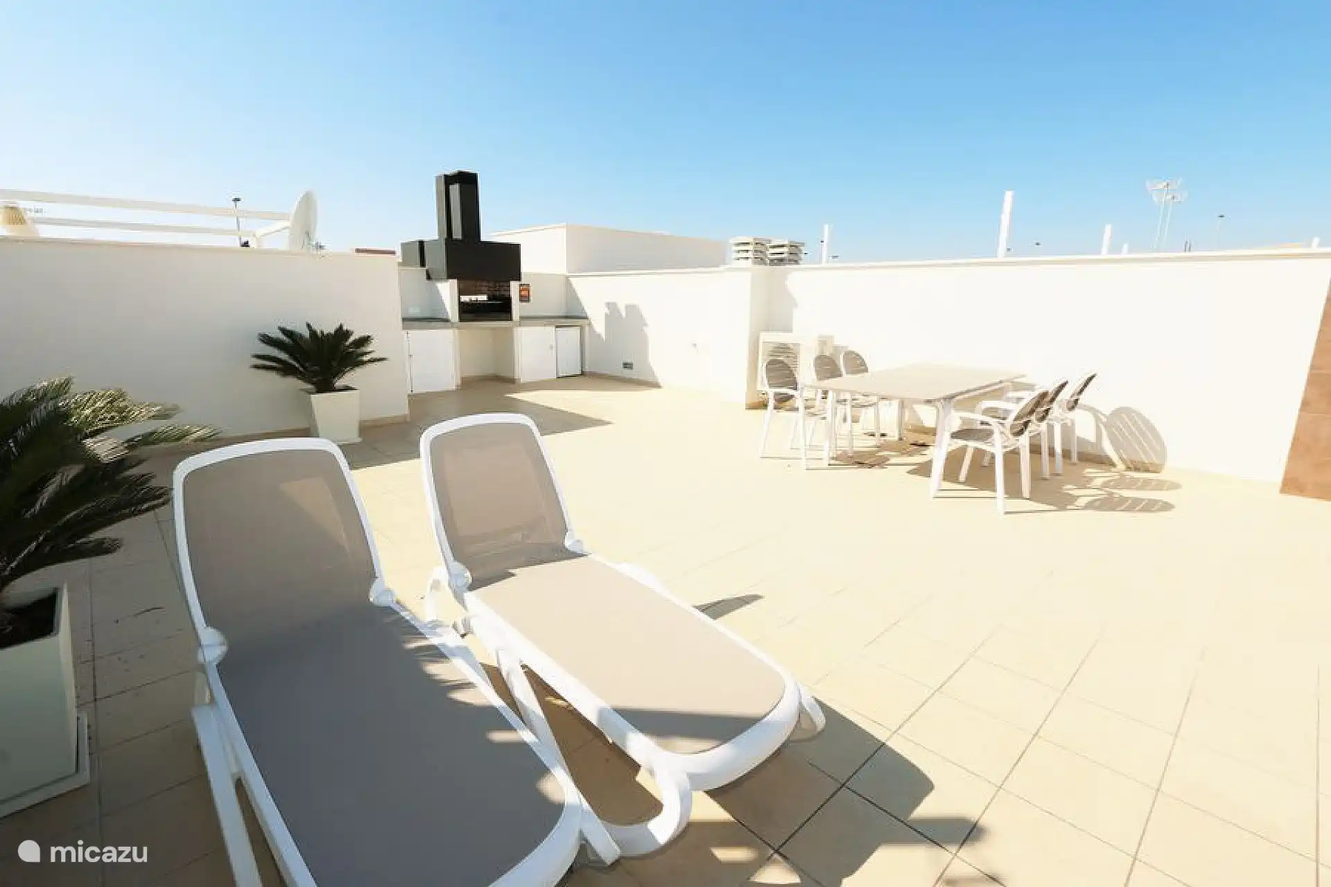 Großzügige Terrasse