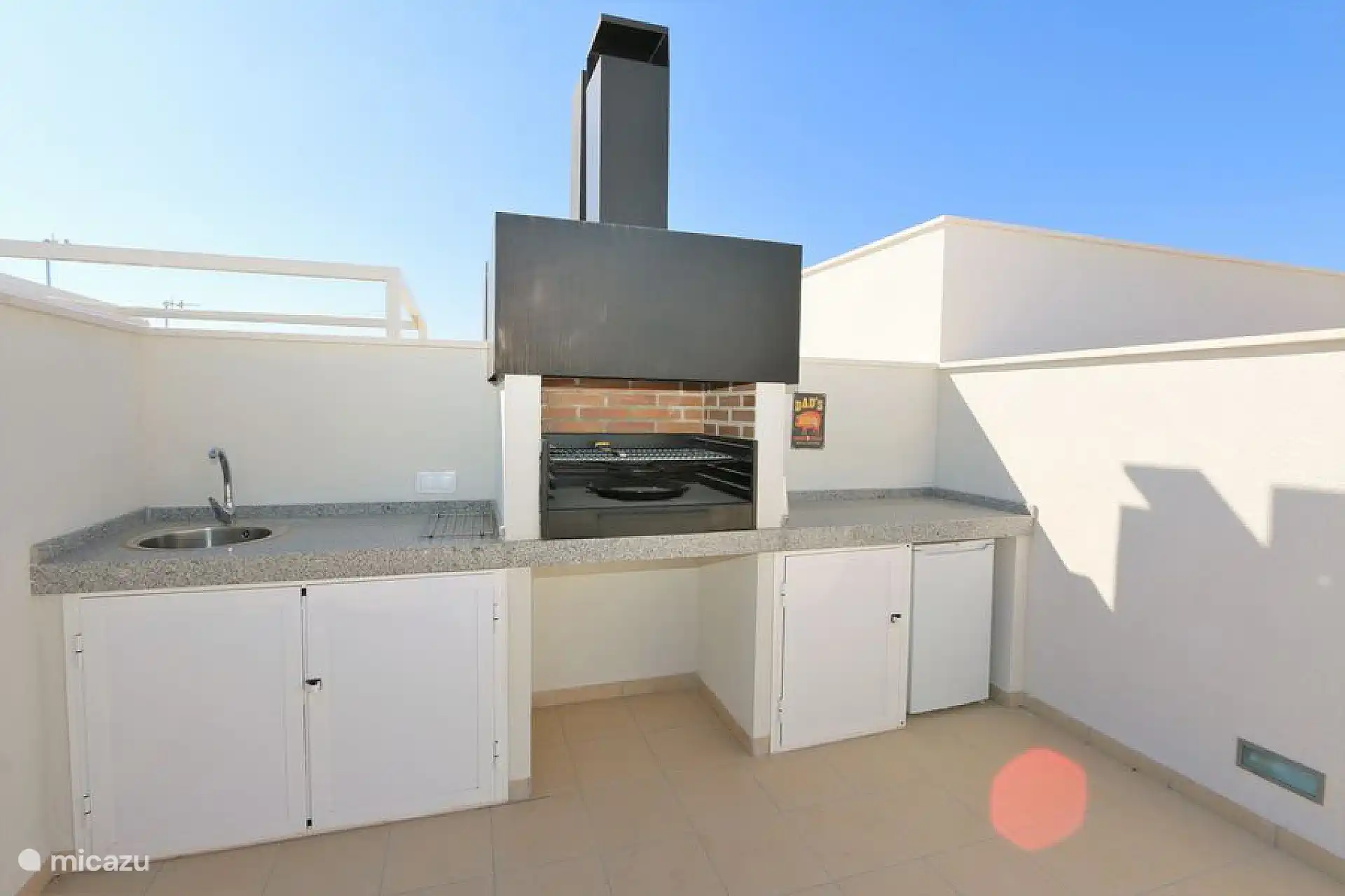 Moderner Bungalow mit privatem Pool