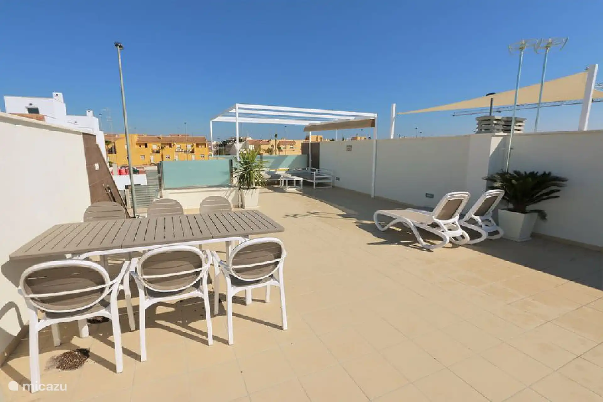 Großzügige Terrasse